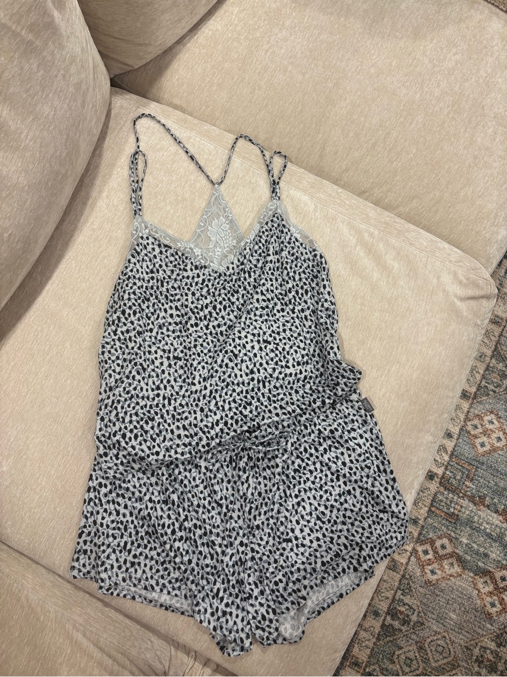 Vince Camuto Gray Leopard-Print Lace Trim Cami & Short Pajama Set